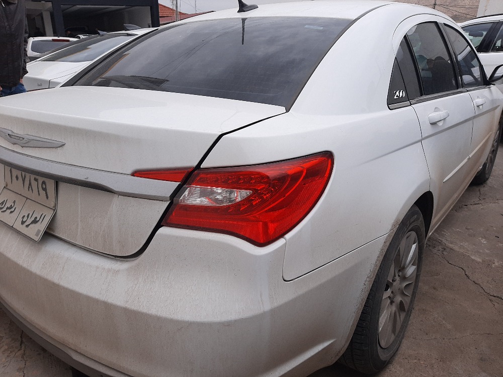 Chrysler 200